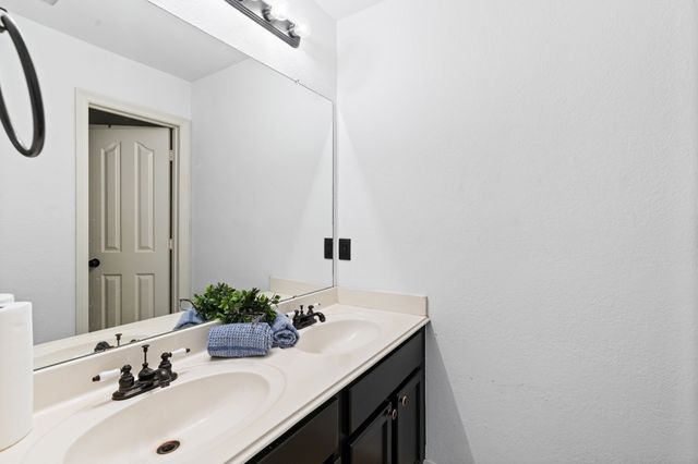 3905 Lakeside Drive, Rowlett, TX 75088