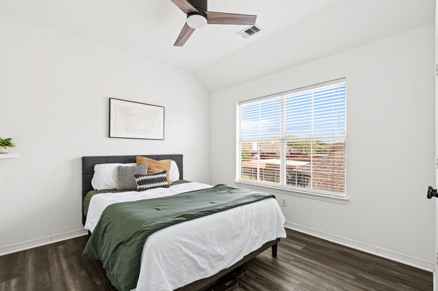 3905 Lakeside Drive, Rowlett, TX 75088