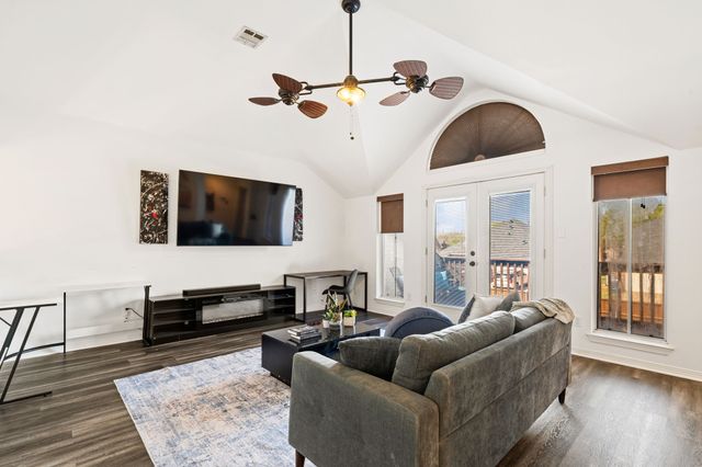 3905 Lakeside Drive, Rowlett, TX 75088