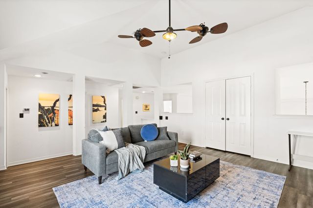 3905 Lakeside Drive, Rowlett, TX 75088