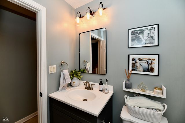 2830 Stringtown Pike, Cicero, IN 46034