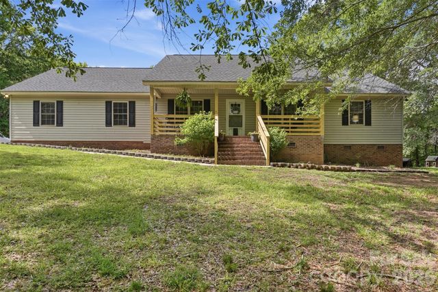 1739 Westbrook Road, Edgemoor, SC 29712