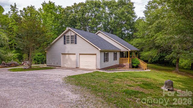 1739 Westbrook Road, Edgemoor, SC 29712