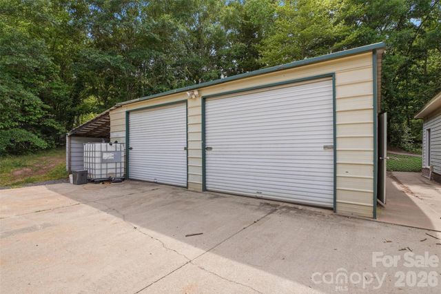 1739 Westbrook Road, Edgemoor, SC 29712