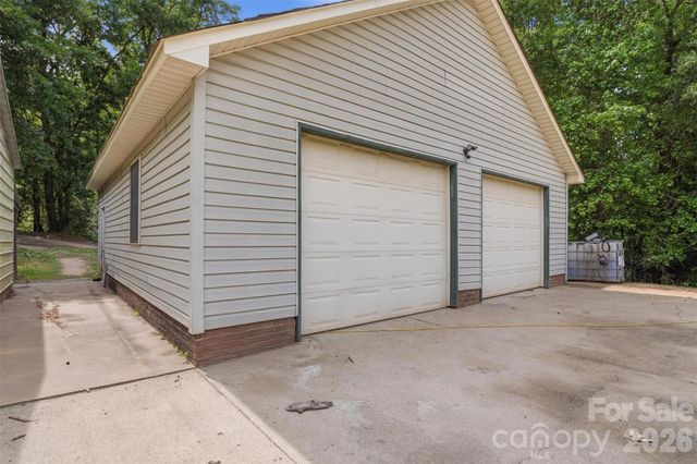 1739 Westbrook Road, Edgemoor, SC 29712