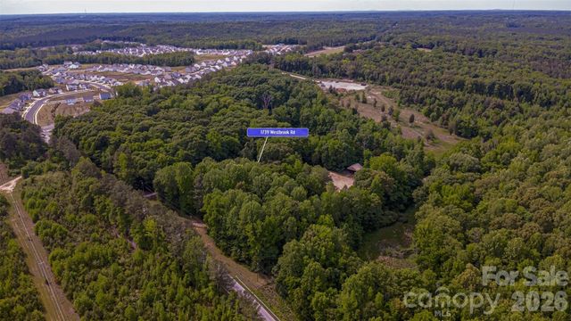 1739 Westbrook Road, Edgemoor, SC 29712