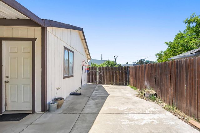 2644 Zuider Zee Cir, Elverta, CA 95626