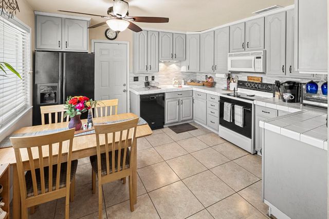 2644 Zuider Zee Cir, Elverta, CA 95626