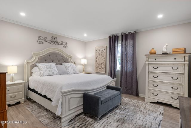 1039 Lynn Romero Drive, Breaux Bridge, LA 70517