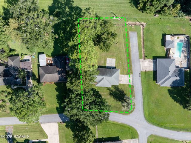 1039 Lynn Romero Drive, Breaux Bridge, LA 70517