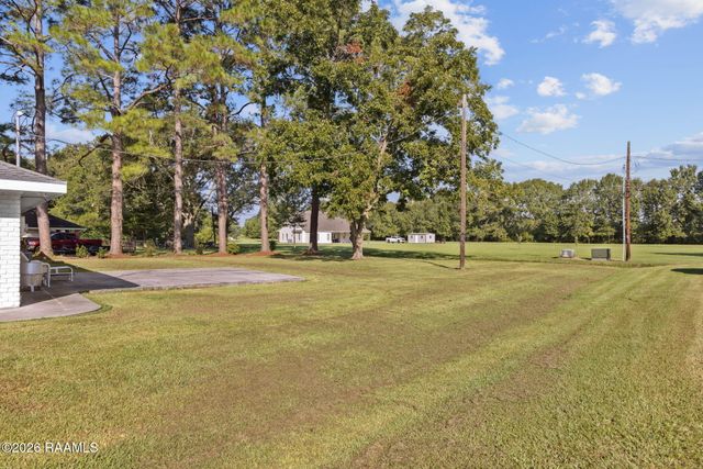 1039 Lynn Romero Drive, Breaux Bridge, LA 70517