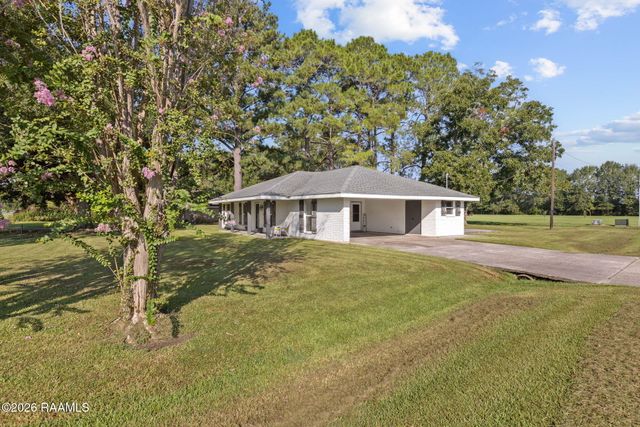 1039 Lynn Romero Drive, Breaux Bridge, LA 70517