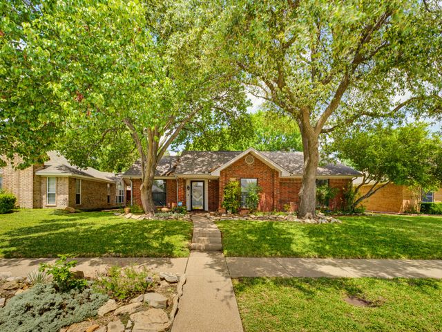 2325 Lancecrest Drive, Garland, TX 75044