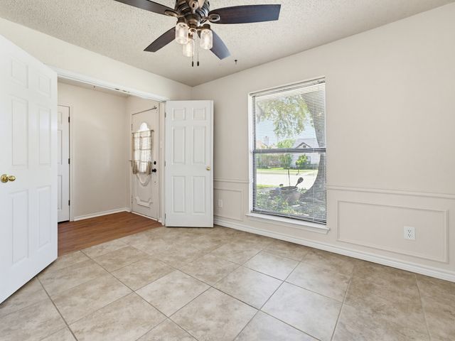 2325 Lancecrest Drive, Garland, TX 75044