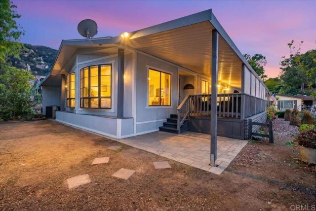 8975 Lawrence Welk Drive 394, Escondido, CA 92026