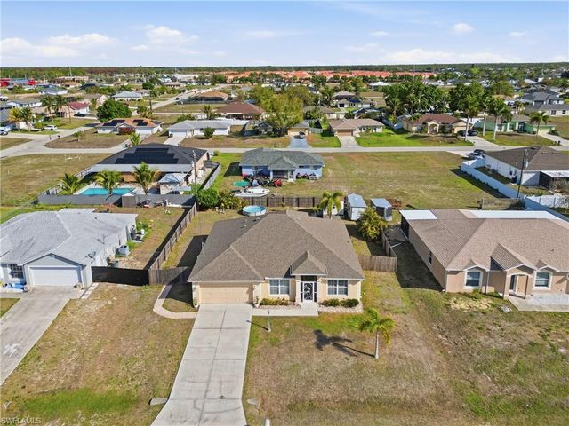 1725 NE 21st ST, Cape Coral, FL 33909