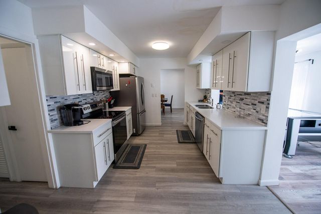 5320 Taylor St, Hollywood, FL 33021