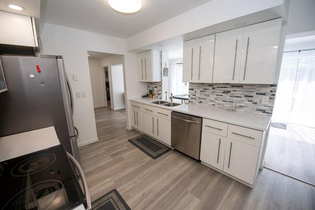 5320 Taylor St, Hollywood, FL 33021