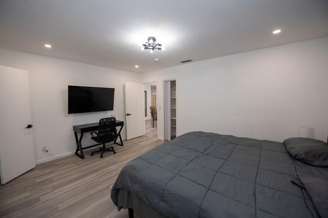 5320 Taylor St, Hollywood, FL 33021