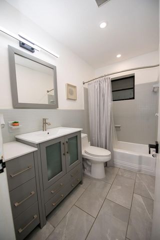 5320 Taylor St, Hollywood, FL 33021