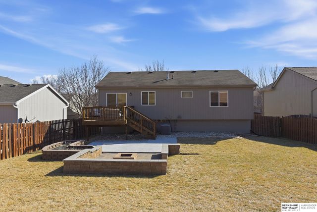 6318 N 148th Street, Omaha, NE 68116