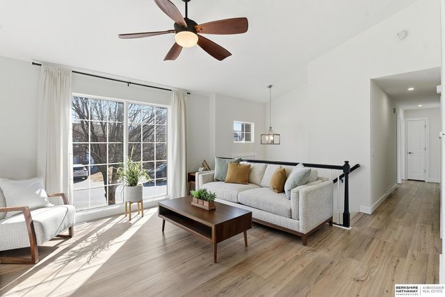 6318 N 148th Street, Omaha, NE 68116