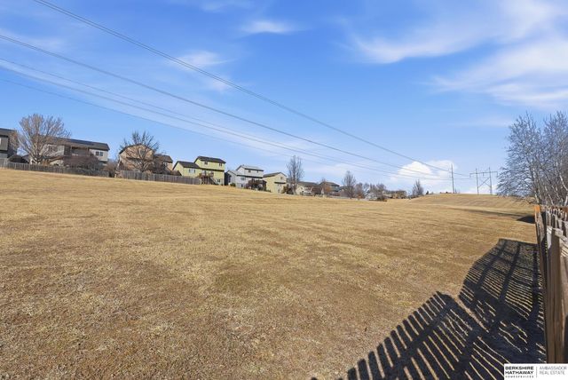 6318 N 148th Street, Omaha, NE 68116