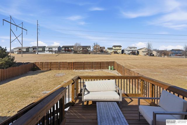 6318 N 148th Street, Omaha, NE 68116