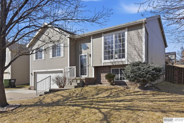 6318 N 148th Street, Omaha, NE 68116