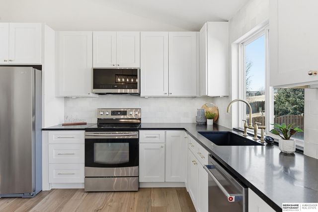 6318 N 148th Street, Omaha, NE 68116