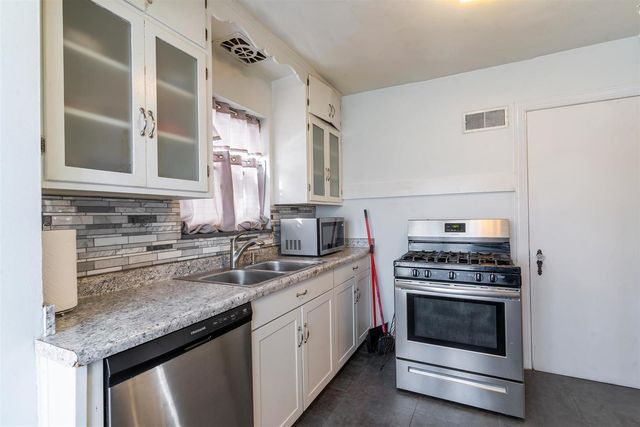 8108 S Wood Street, Chicago, IL 60620