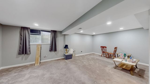 717 Union Avenue, Romeoville, IL 60446