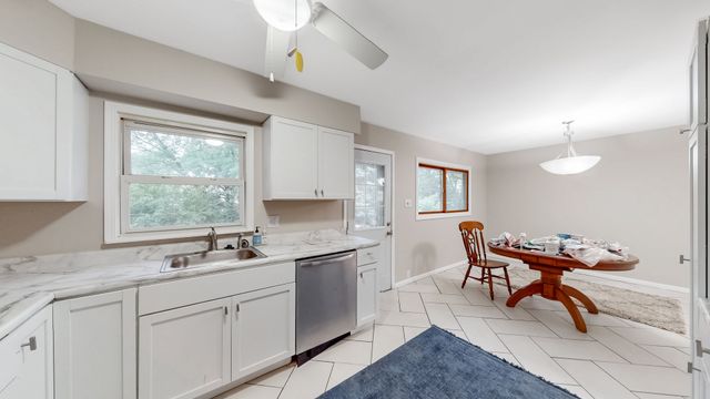 717 Union Avenue, Romeoville, IL 60446