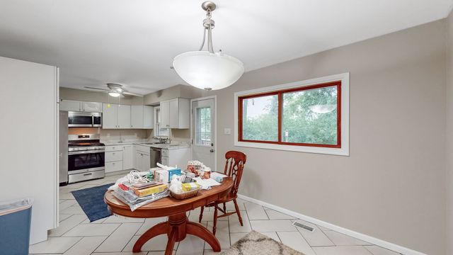 717 Union Avenue, Romeoville, IL 60446
