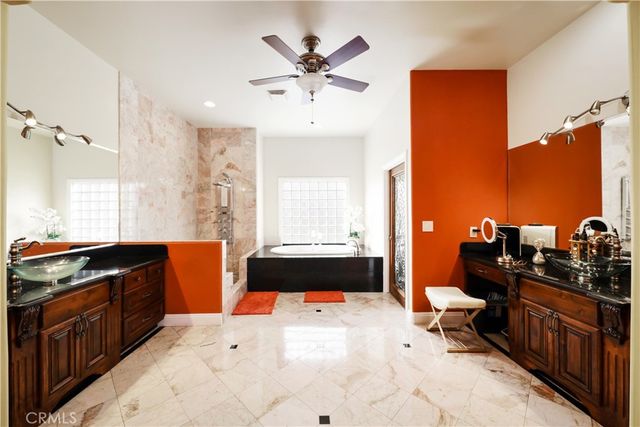 9446 Kern River, Bakersfield, CA 93308