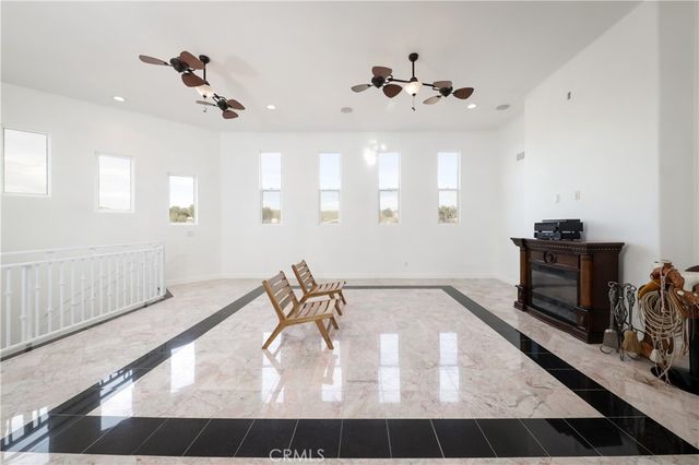 9446 Kern River, Bakersfield, CA 93308