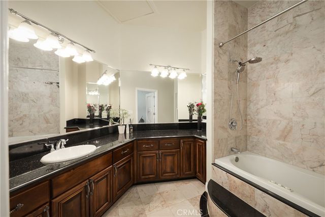 9446 Kern River, Bakersfield, CA 93308