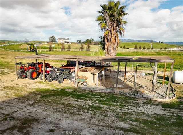 9446 Kern River, Bakersfield, CA 93308