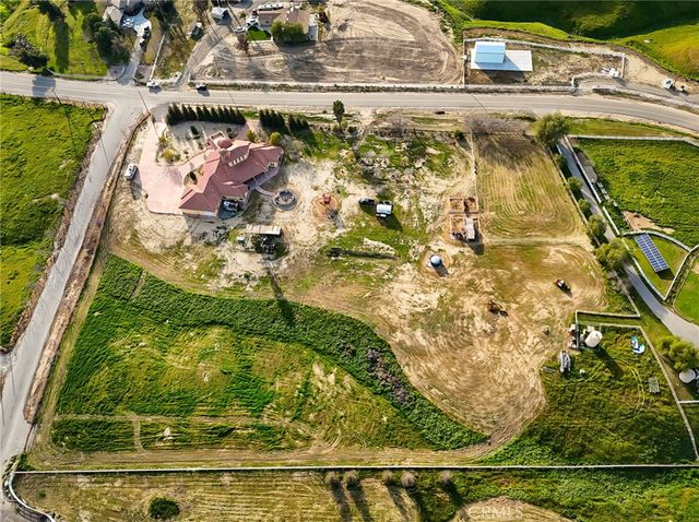 9446 Kern River, Bakersfield, CA 93308