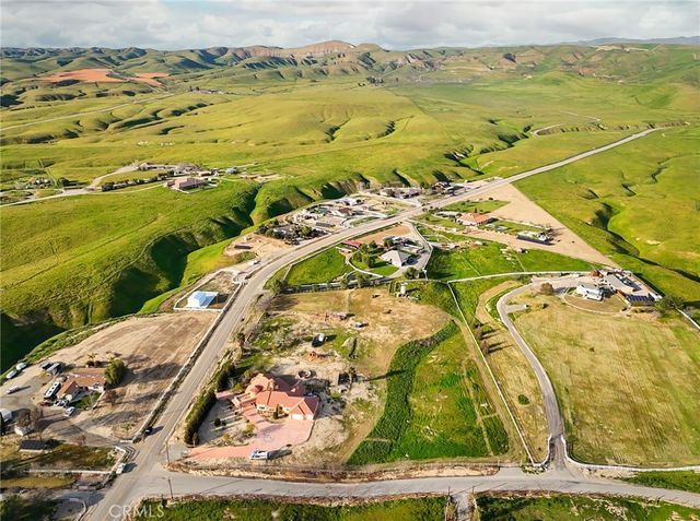 9446 Kern River, Bakersfield, CA 93308