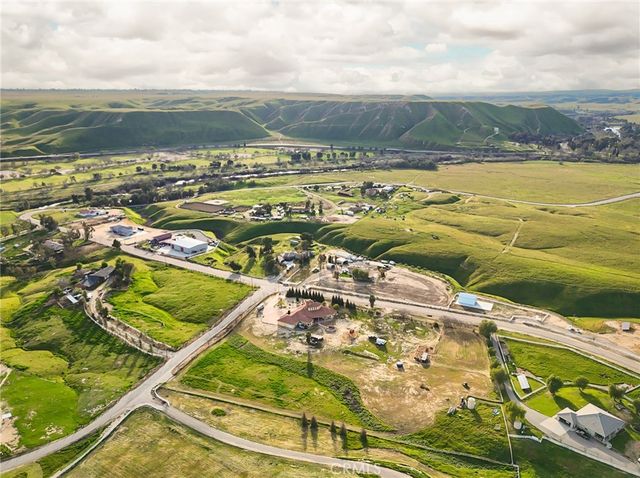 9446 Kern River, Bakersfield, CA 93308