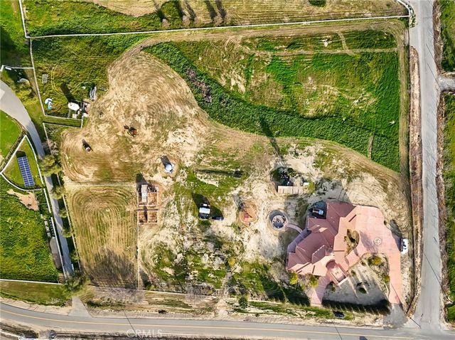 9446 Kern River, Bakersfield, CA 93308