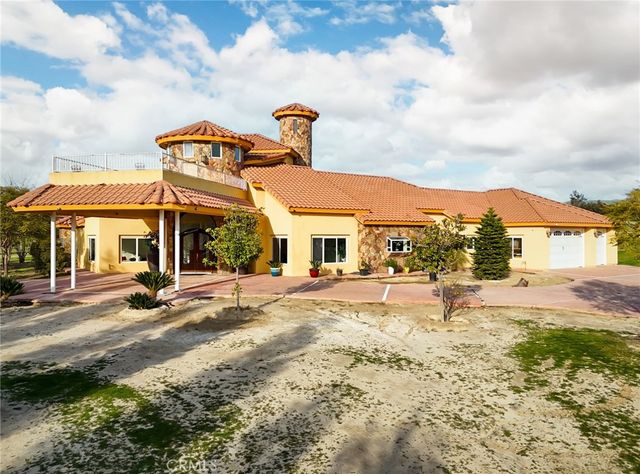 9446 Kern River, Bakersfield, CA 93308