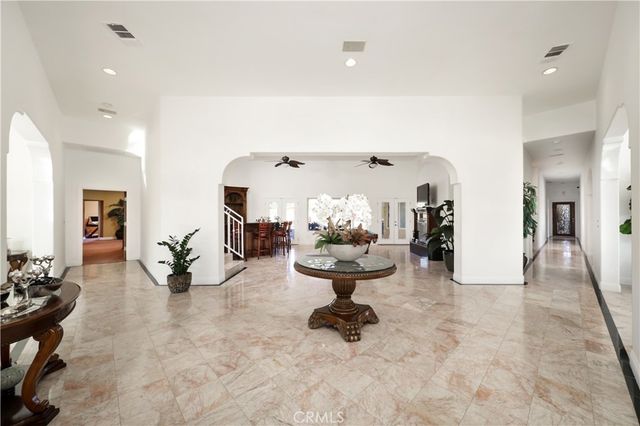 9446 Kern River, Bakersfield, CA 93308