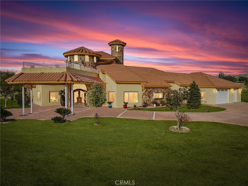 9446 Kern River, Bakersfield, CA 93308