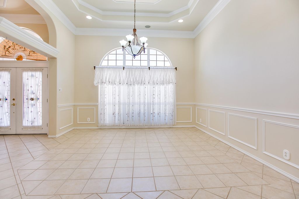 Image 2 of property listing at 3529 Silver Spur Drive, San Angelo, TX 76904