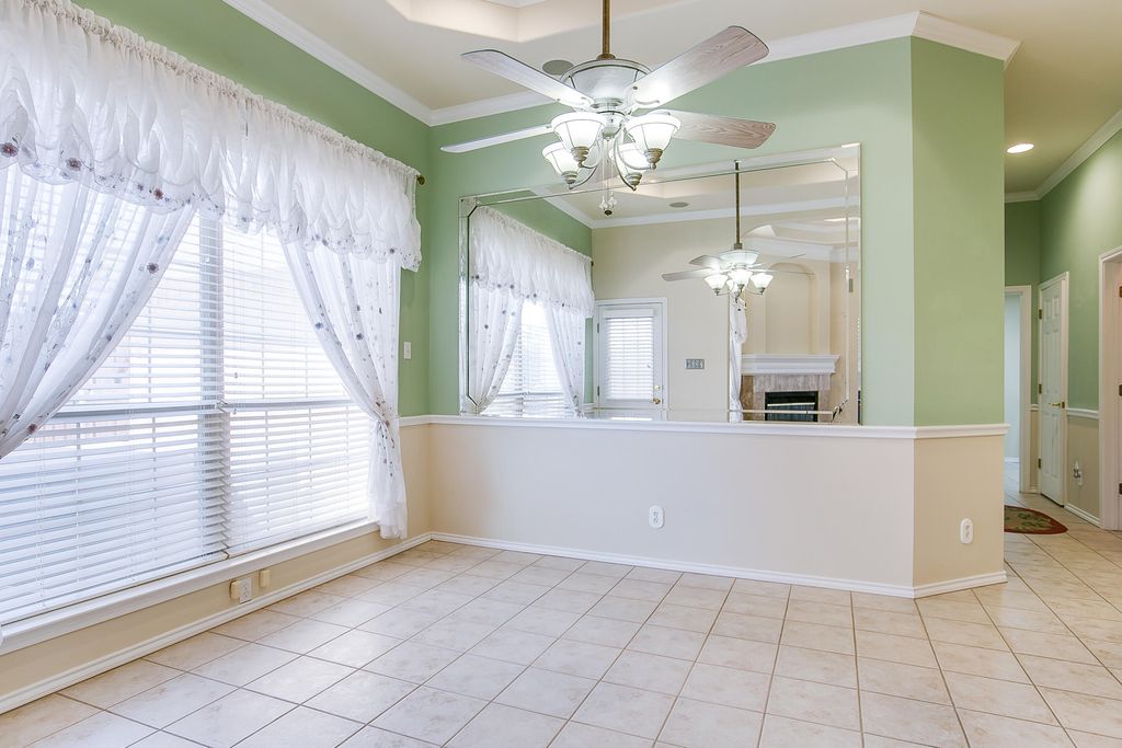 Image 4 of property listing at 3529 Silver Spur Drive, San Angelo, TX 76904