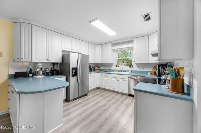 3008 MADRID Avenue E, Jacksonville, FL 32217