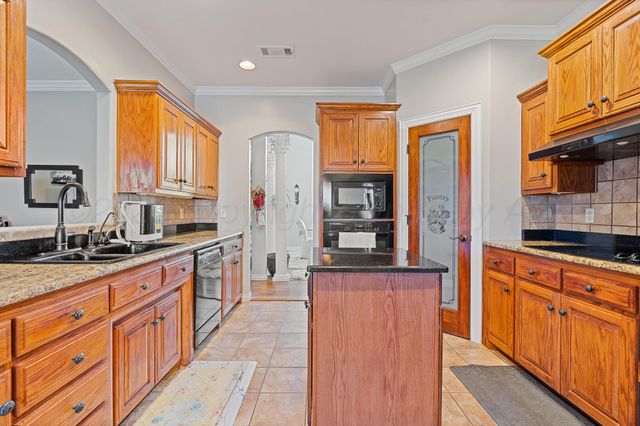 32 TIFFANY Lane, Canyon, TX 79015