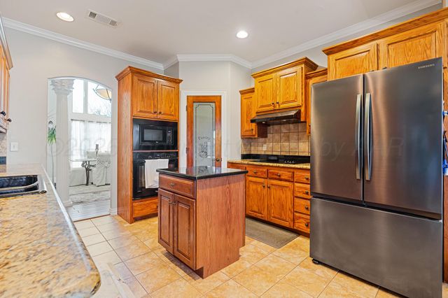 32 TIFFANY Lane, Canyon, TX 79015